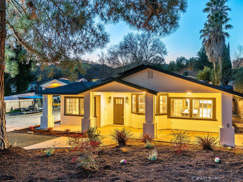 143 Vine Street, Paso Robles, CA 93446