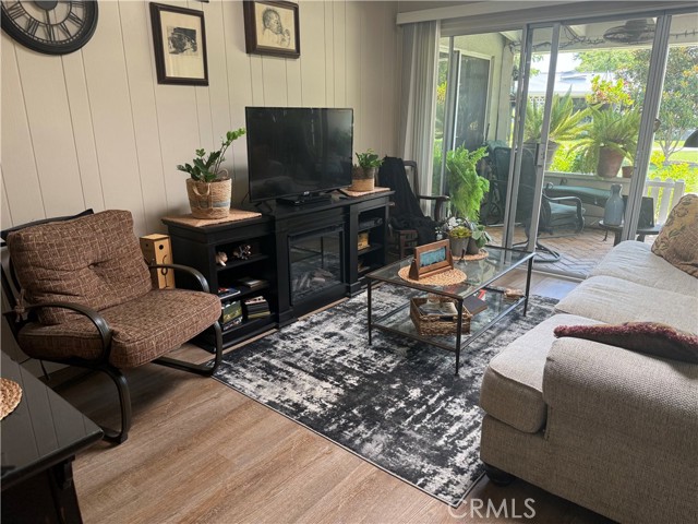 1502 Golden Rain Rd. M2-46D, Seal Beach CA: https://media.crmls.org/medias/1a790651-cb03-4553-83c9-6ee912e8dcbf.jpg