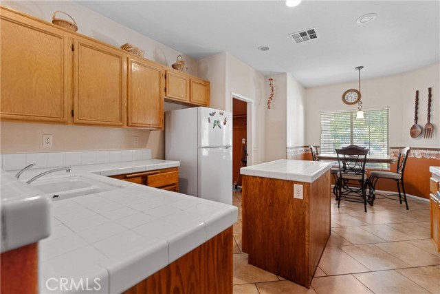 1721 W Ave H-4, Lancaster CA: https://media.crmls.org/medias/1a790750-b848-4d49-bca1-a799472b7883.jpg