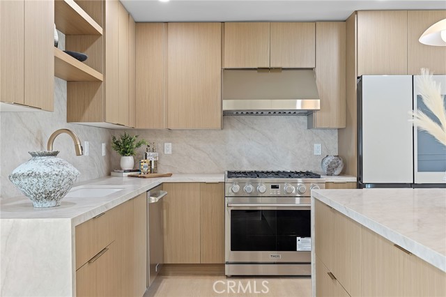 Image 18 of 67 For 2705 Orange Grove Avenue