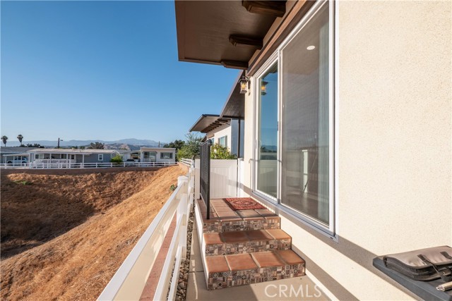 1134 Villa Calimesa Ln, Calimesa CA: https://media.crmls.org/medias/1a7aaf3b-3607-47c7-8918-6242dd425d15.jpg