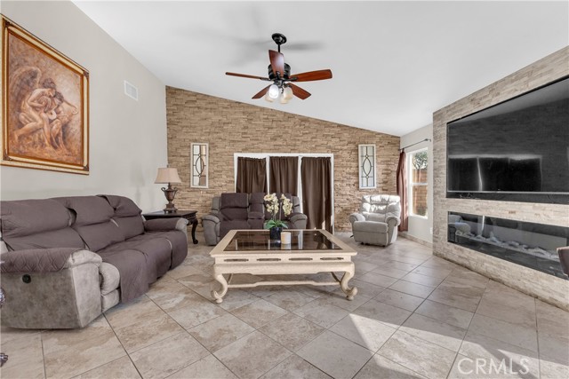 Detail Gallery Image 6 of 18 For 48734 Chichen Itza, Coachella,  CA 92236 - 4 Beds | 2 Baths