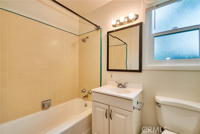 706 Brent, South Pasadena CA: https://media.crmls.org/medias/1a7af14f-ad81-4bc2-a684-28d24ee7dad9.jpg