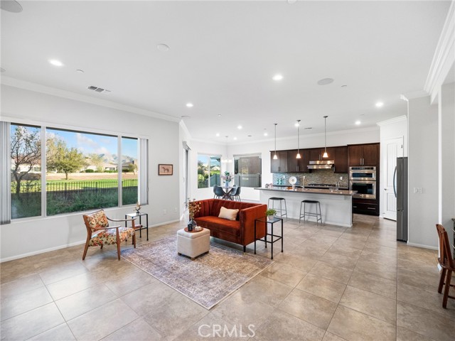 Detail Gallery Image 14 of 42 For 19255 Castana St, Apple Valley,  CA 92308 - 3 Beds | 3 Baths