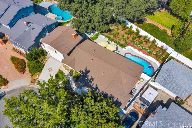 3825 Los Amigos Street, La Crescenta CA: https://media.crmls.org/medias/1a7bdd1a-4a88-4cd3-8058-45b9a65be6ad.jpg