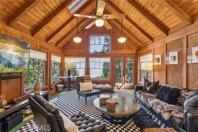 Detail Gallery Image 26 of 69 For 840 Coyote Walk, Lake Arrowhead,  CA 92352 - 4 Beds | 3 Baths