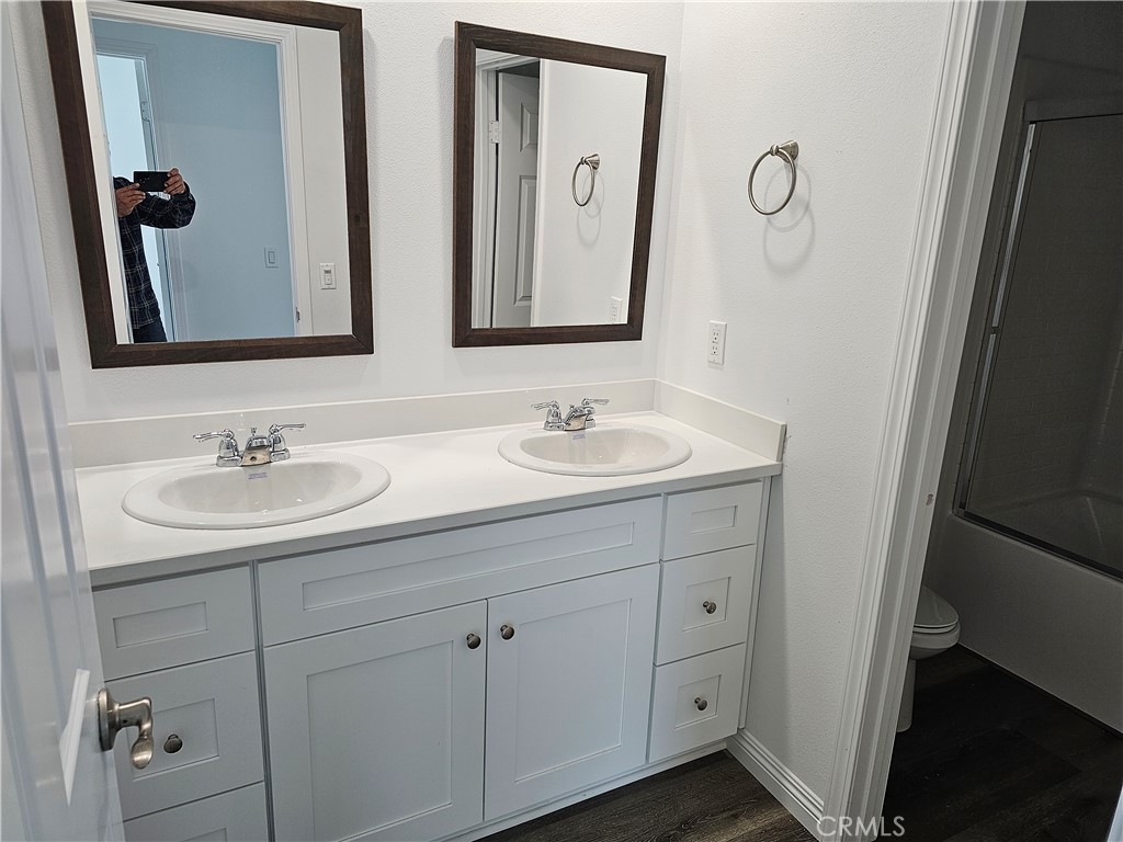 https://media.crmls.org/medias/1a7c21fa-6c44-463d-b36f-a17a0078646a.jpg?preset=X-Large