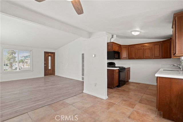 12052 Bromont Avenue photo 7