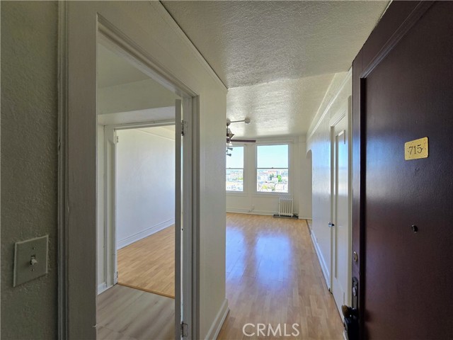 455 E Ocean Blvd, Long Beach CA: https://media.crmls.org/medias/1a7cbbcb-160c-452e-a7bf-5d2feb03f446.jpg