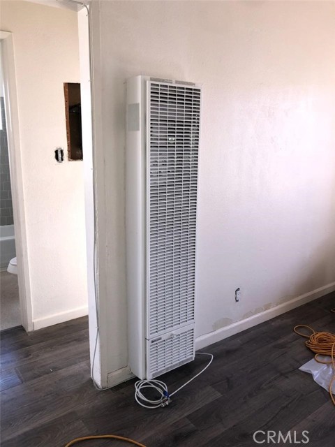 Detail Gallery Image 10 of 18 For 3962 Brighton Ave, Los Angeles,  CA 90062 - – Beds | – Baths