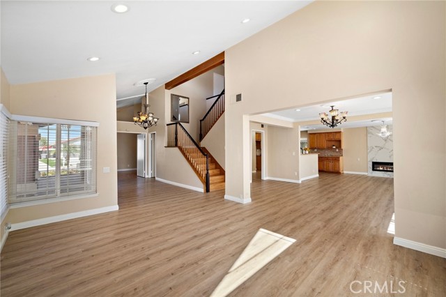 21572 Via Invierno, Lake Forest CA: https://media.crmls.org/medias/1a7df076-8522-402f-aa80-cf02984d17e6.jpg
