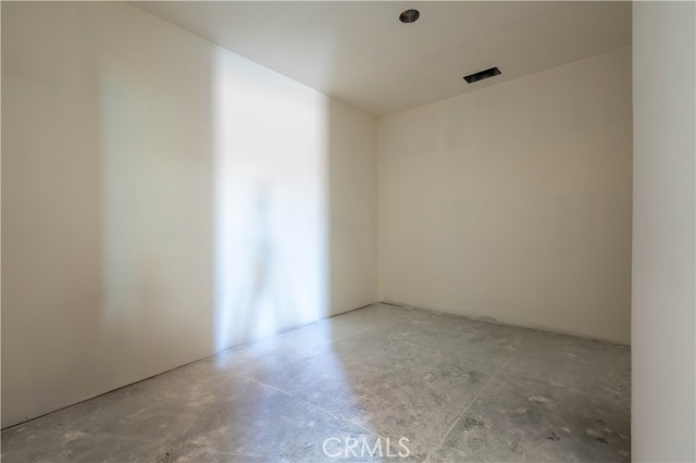 23670 Shirwaun, Apple Valley CA: https://media.crmls.org/medias/1a7e937b-efbf-4ff2-8447-1e0ae499b8da.jpg