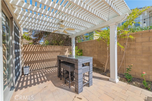 Detail Gallery Image 3 of 19 For 208 Bridlewood, Irvine,  CA 92612 - 3 Beds | 2/1 Baths