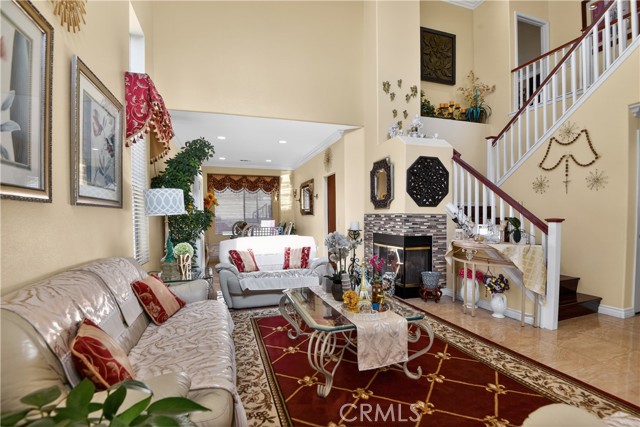 Detail Gallery Image 12 of 58 For 2621 Fallen Leaf Ct, Simi Valley,  CA 93063 - 4 Beds | 3 Baths