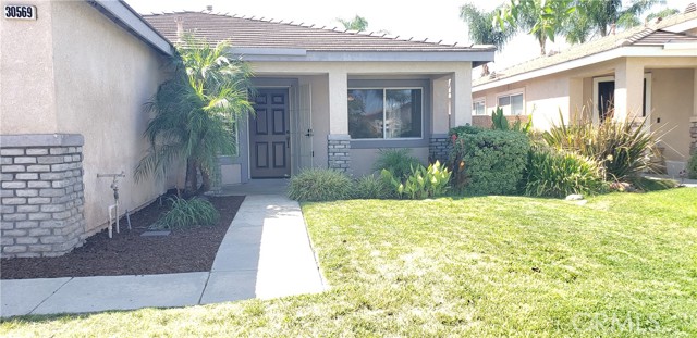 30569 Wyndham Court, Menifee CA: https://media.crmls.org/medias/1a7ee6a1-79e7-4460-a4a9-558f07e6cc9a.jpg