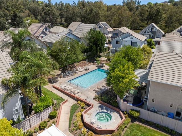 27139 Saddlepeak Trail, Valencia CA: https://media.crmls.org/medias/1a7f76a9-d900-465a-841f-fb08d90727bb.jpg