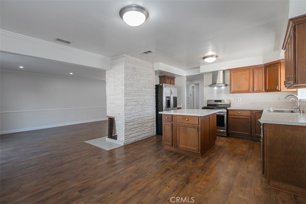 MLS #SR25257076 image #6