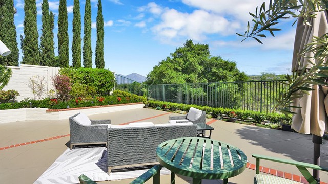 Detail Gallery Image 23 of 33 For 12 Dornoch Way, Coto de Caza,  CA 92679 - 3 Beds | 3 Baths