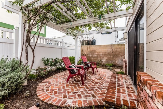 2016 Dufour Avenue, Redondo Beach, California 90278, 3 Bedrooms Bedrooms, ,2 BathroomsBathrooms,Residential,Sold,Dufour,SB17040386