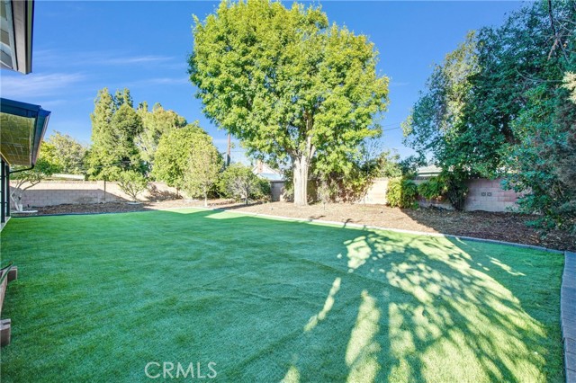 8346 Moorcroft Avenue photo 36