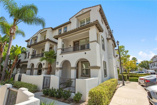 Detail Gallery Image 1 of 35 For 11 Travis Rd, Buena Park,  CA 90621 - 3 Beds | 3/1 Baths