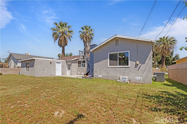 Detail Gallery Image 22 of 28 For 2407 W 7th St, San Bernardino,  CA 92410 - 3 Beds | 2 Baths