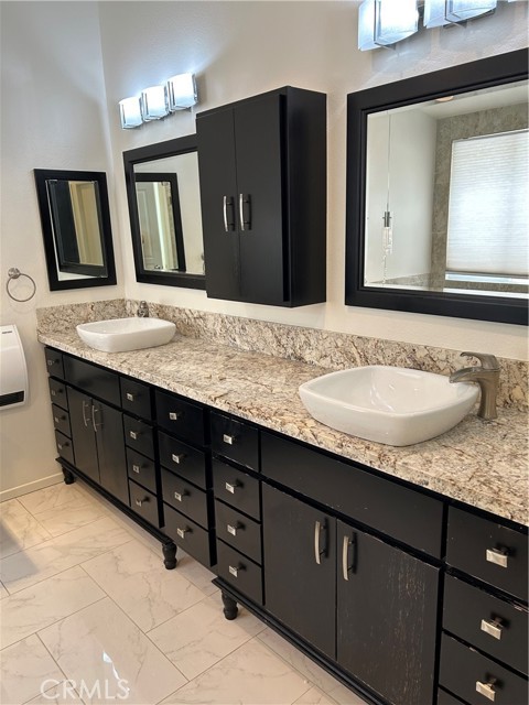 30101 Chateau Cuvaison, Murrieta CA: https://media.crmls.org/medias/1a82535a-93ef-4721-a08b-aa9c2cad6712.jpg