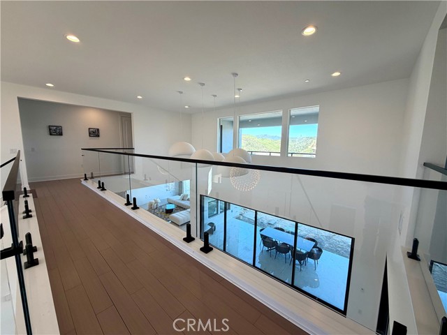 Detail Gallery Image 15 of 34 For 24217 N Corte Profundo, Valencia,  CA 91354 - 5 Beds | 5/1 Baths