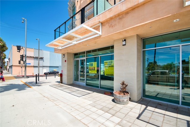 1598 Long Beach Boulevard, Long Beach, California 90813, ,Commercial Lease,For Rent,1598 Long Beach Boulevard,CRPW24164916