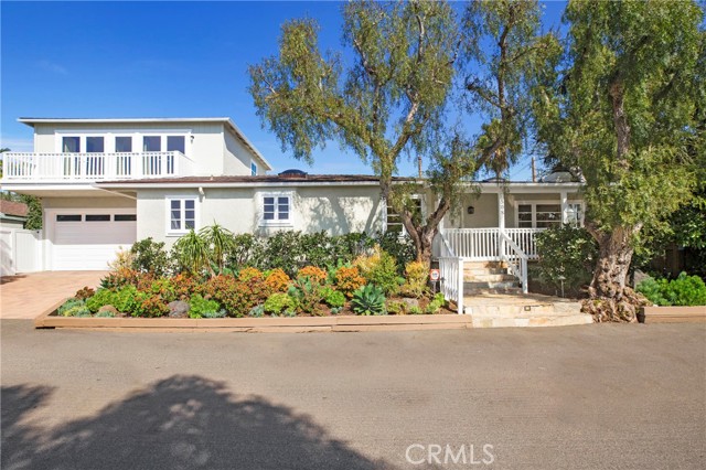 508 Seaview, Laguna Beach CA: https://media.crmls.org/medias/1a836805-3a9c-4d54-8e6b-3cb4db8d4552.jpg
