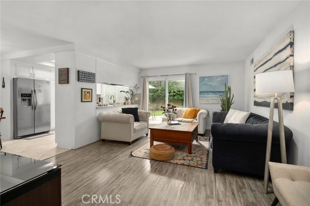 Detail Gallery Image 9 of 35 For 1660 W Sallie Ln, Anaheim,  CA 92802 - 4 Beds | 2 Baths