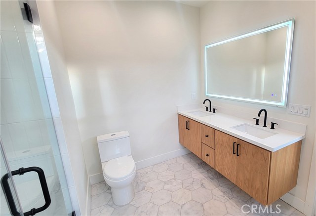 Detail Gallery Image 7 of 15 For 20623 S Denker Ave, Torrance,  CA 90501 - 4 Beds | 3/1 Baths