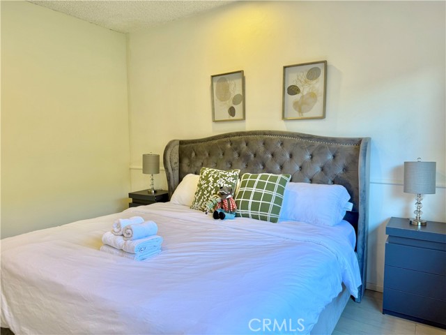 Detail Gallery Image 16 of 35 For 9504 East Naomi Ave, Arcadia,  CA 91007 - 3 Beds | 3 Baths