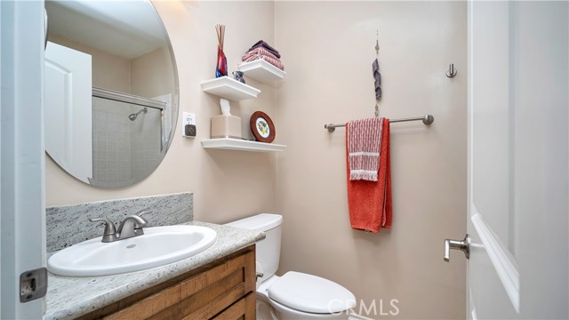 5215 E Monlaco Road, Long Beach CA: https://media.crmls.org/medias/1a85755e-9ad4-4b16-96ae-bc829fc5ef98.jpg