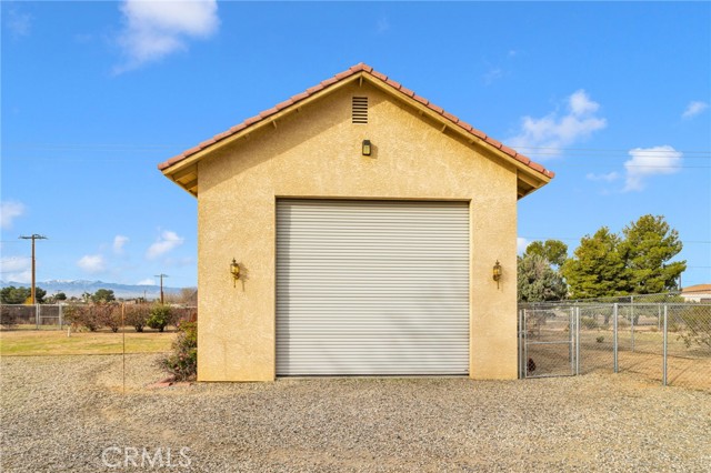 Detail Gallery Image 37 of 39 For 15888 Saint Timothy, Apple Valley,  CA 92307 - 4 Beds | 2 Baths