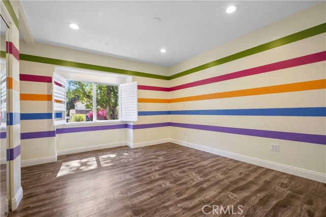 Detail Gallery Image 12 of 59 For 1025 E San Jose Ave, Burbank,  CA 91501 - 6 Beds | 6 Baths