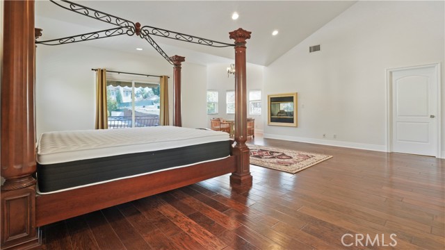 Detail Gallery Image 26 of 50 For 5128 Avenida Hacienda, Tarzana,  CA 91356 - 5 Beds | 4 Baths