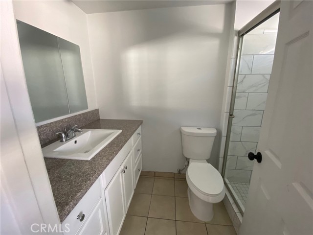 Unit C Bathroom