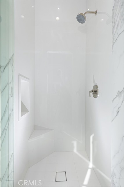 Detail Gallery Image 28 of 42 For 708 Heliotrope, Corona Del Mar,  CA 92625 - 3 Beds | 3 Baths