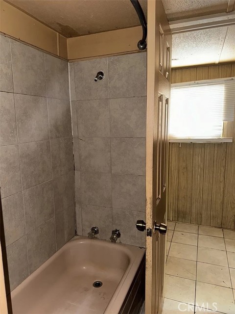 Detail Gallery Image 7 of 10 For 640 Apache, Perris,  CA 92570 - 3 Beds | 1 Baths