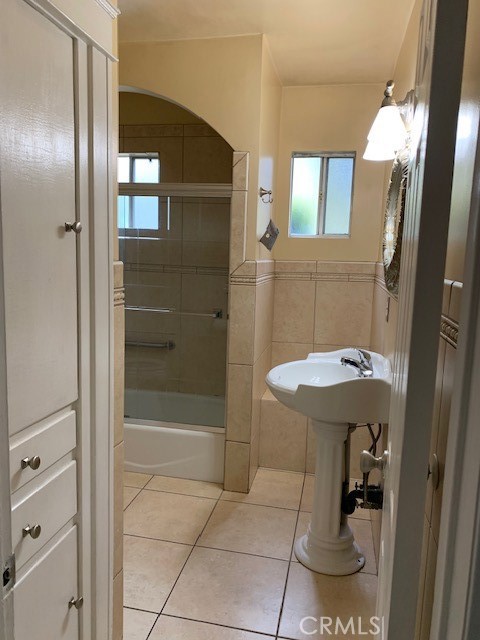 Detail Gallery Image 9 of 18 For 3007 Olive St, Huntington Park,  CA 90255 - 4 Beds | 2 Baths