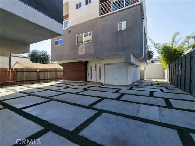 5635 Klump Avenue photo 8