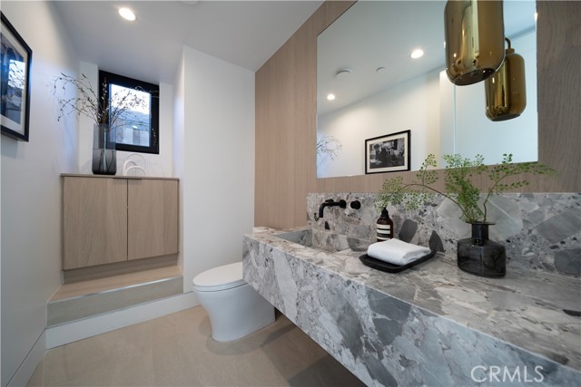 Image 8 of 26 For 4519 Saint Clair Avenue