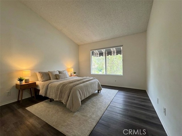 Detail Gallery Image 6 of 11 For 7 Stanford Ct, Irvine,  CA 92612 - 3 Beds | 3 Baths