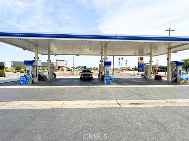 1702 Highway 46, Wasco CA: https://media.crmls.org/medias/1a88d460-8510-48a6-8ee0-0d535ee866e1.jpg