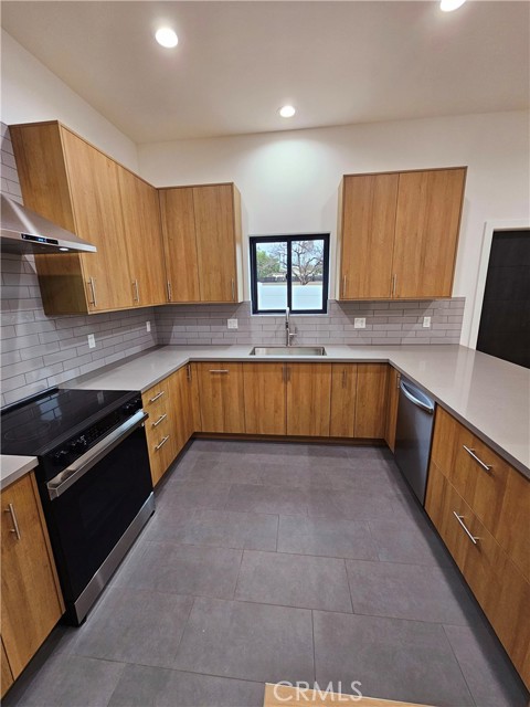 Detail Gallery Image 19 of 25 For 2581 Windsor Ave, Altadena,  CA 91001 - 3 Beds | 3 Baths