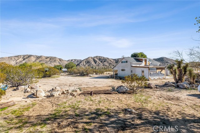 Detail Gallery Image 31 of 64 For 9016 Rose Eden Dr, Morongo Valley,  CA 92256 - 3 Beds | 3 Baths