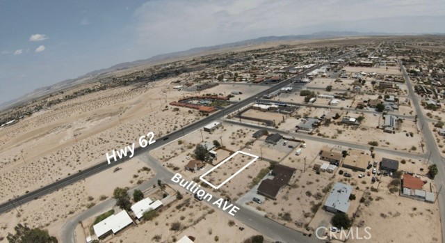 6549 Bullion Avenue, 29 Palms CA: https://media.crmls.org/medias/1a8ae3ca-35a4-430e-a50d-4cf5f238e1ff.jpg