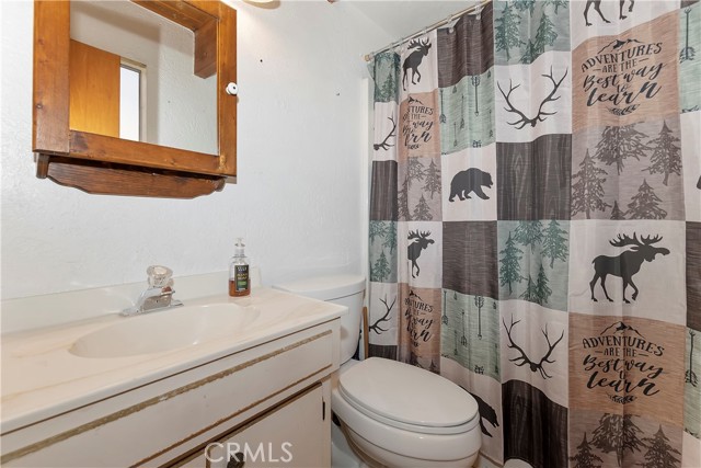 Detail Gallery Image 9 of 31 For 1036 Robinhood Bld, Big Bear City,  CA 92314 - 2 Beds | 1 Baths