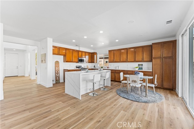 Detail Gallery Image 21 of 69 For 37920 Pisces Cir, Palmdale,  CA 93552 - 5 Beds | 4 Baths